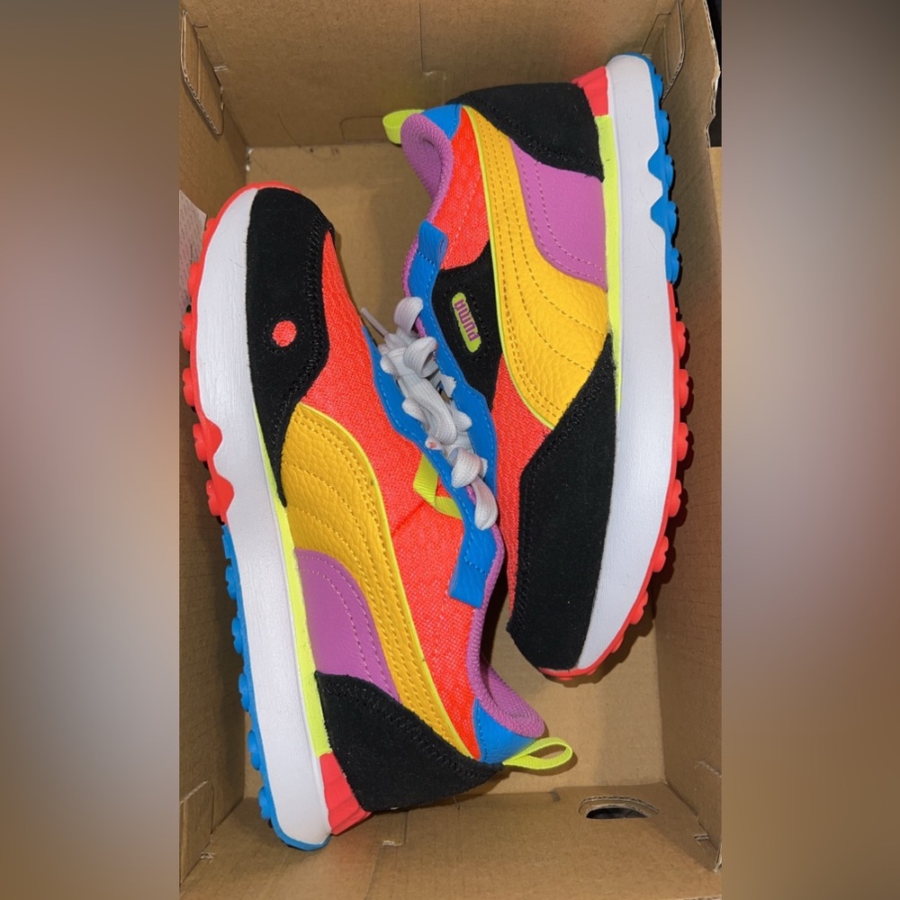 Pumas - Picture 2 of 3